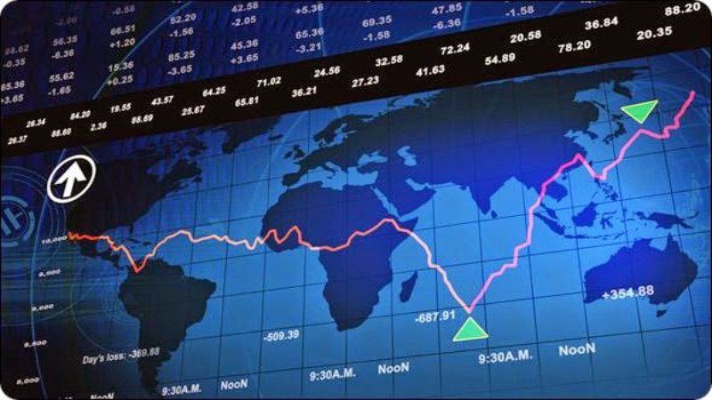 Los precios no cambian de forma caótica: su volatilidad está condicionada por multitud de factores. Cuando coinciden, se forman ciertas tendencias bursátiles. Esta guía le enseñará a discernir estas tendencias y a realizar un análisis de las mismas para elaborar una estrategia de trading fiable